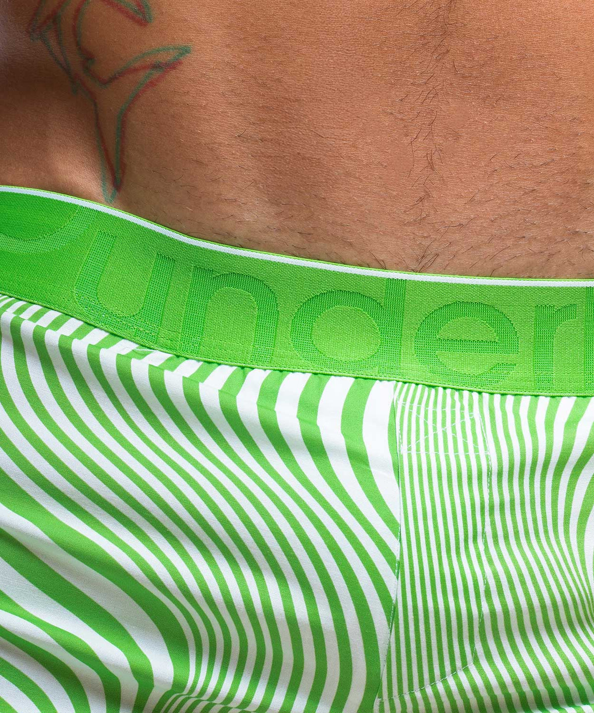 WAVEFORM Lift Boxer